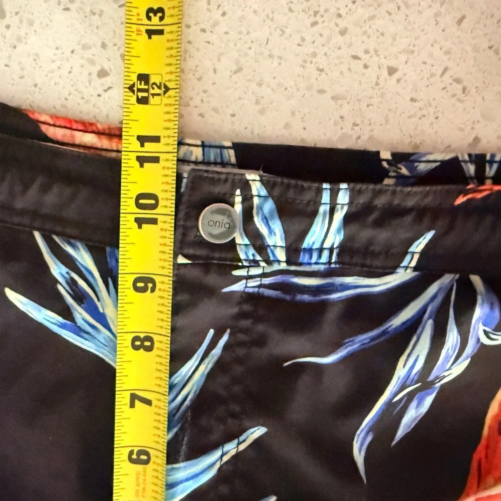 Onia Men's Calder Tropical Leaf Print 6